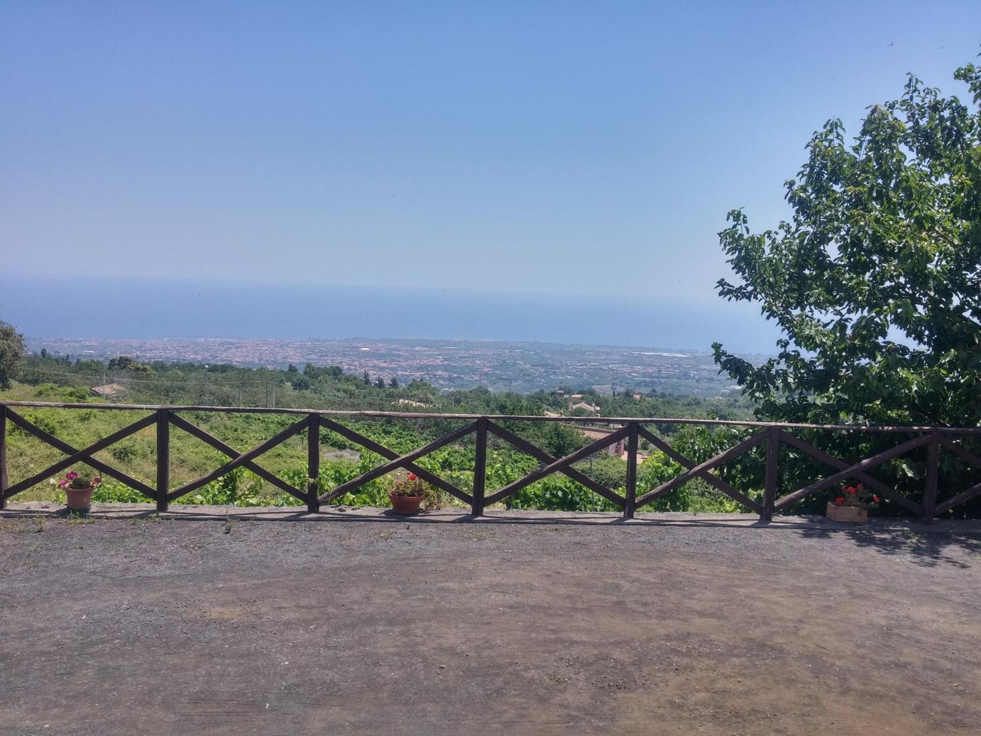 Sorbello Dell'Etna Milo Exterior foto